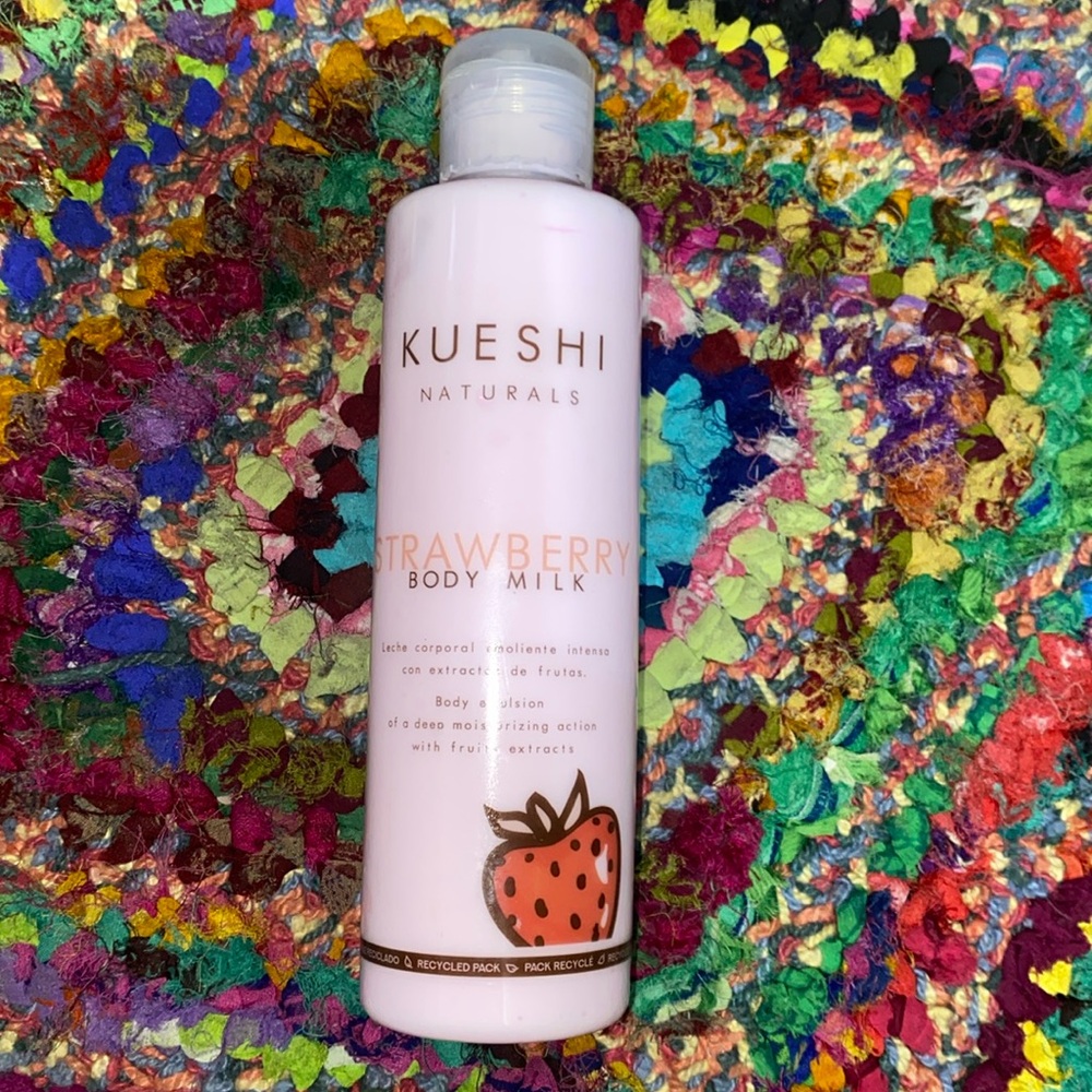 Kueshi Strawberry Body Milk Body Emulsion Lotion